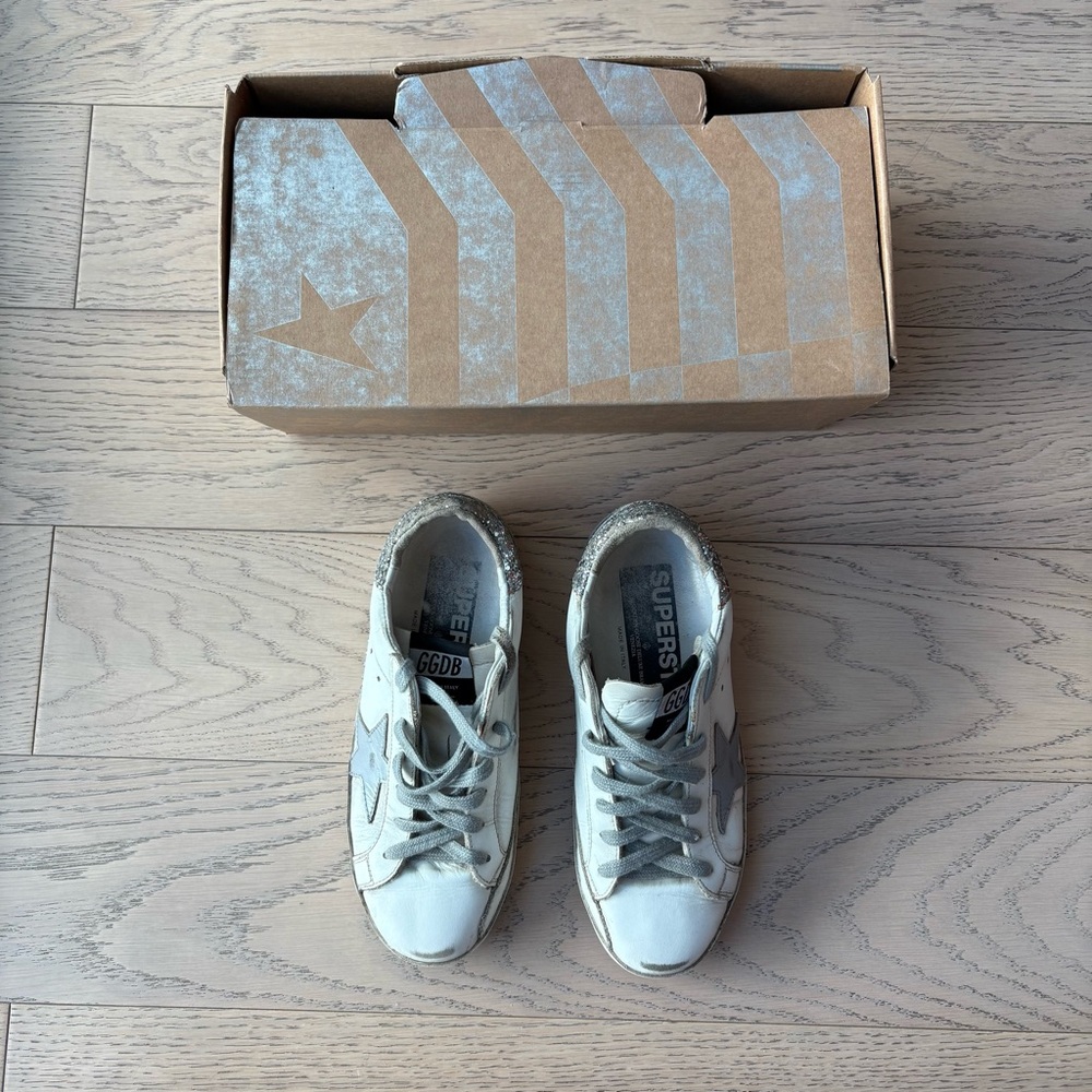 Golden Goose Super-Star with Laminated Star and Heel Tab Lace Up Womens Size 5 - Picture 2 of 5